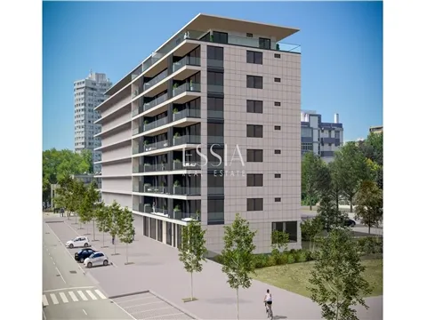 Apartamento T2 com Varanda e Box no Varandas do Foco