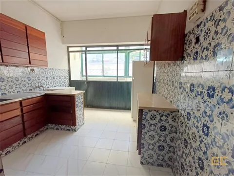 Appartement T3 avec Garagem - Abadias!