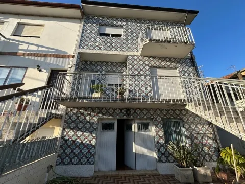 Vivienda Adosada 5 habitaciones