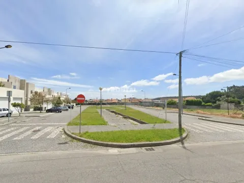 Terreno no Castêlo da Maia