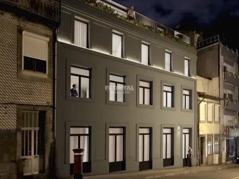 Apartamento T1+1 com Jardim Privativo | Cedofeita, Porto