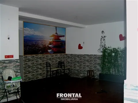 Loja 147m² Águas Santas | Montra Ampla | Ideal Comércio