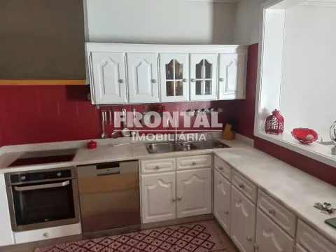 4-bedroom semi-detached house - 250 m2 | Mirandela Center, Bragança
