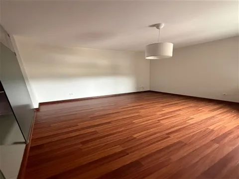 Flat T1
