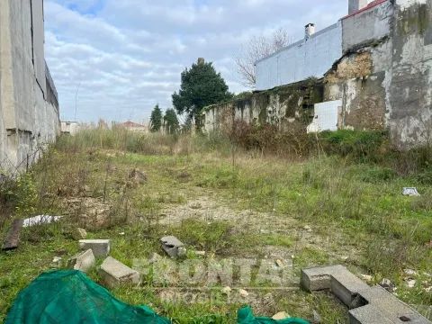Urban Land - With Preliminary Information Request for 8 Apartments | Oliveira Do Douro, Vila Nova De