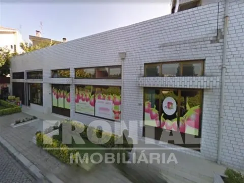 Loja com Rentabilidade Superior a 6% | Centro da Maia, Moreira, Maia