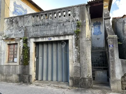 Huis om te verbouwen >=10 kamerwoning