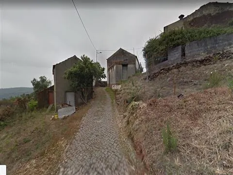 Moradia para Restaurar T7