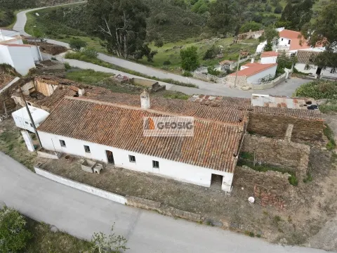 Maison à Restaurer 2 Chambre(s)