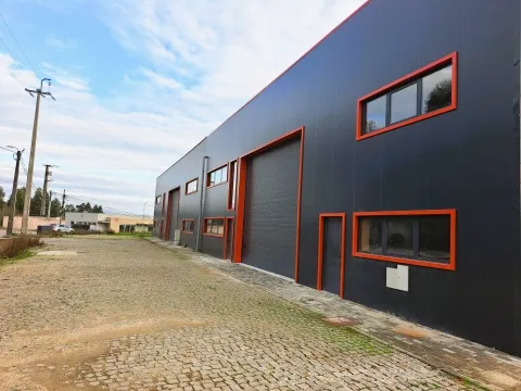 Pavilhão Industrial 450m2