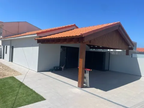 Moradia para reconstrução- Ovar