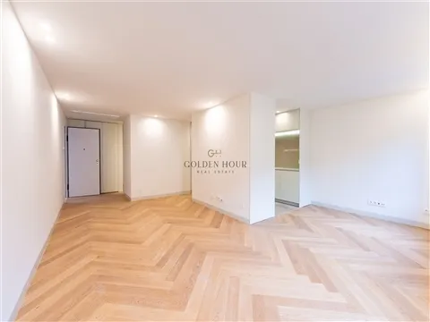 Penthouse T3 com 3 Suítes | Empreendimento Sá da Bandeira, Porto
