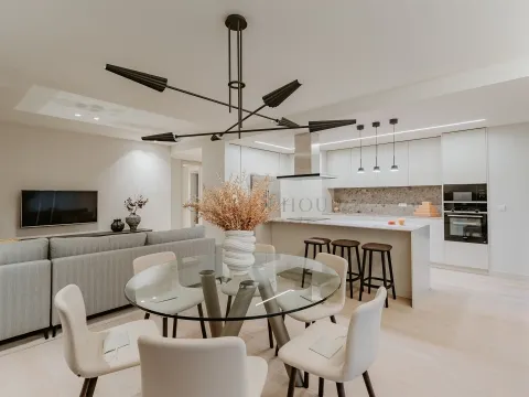 Penthouse T4 Duplex de Luxo em Gaia | Golden Hour Real Estate