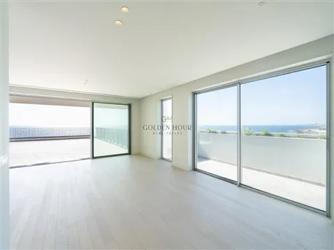 Penthouse T4 Duplex de Luxo em Gaia | Golden Hour Real Estate