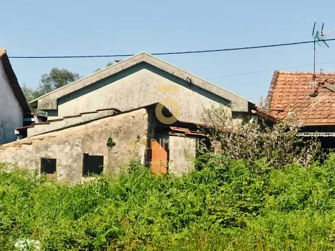 Moradia para Restaurar T2