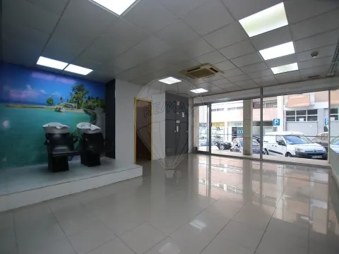 Loja  para arrendamento