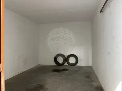 Garagem  para arrendamento