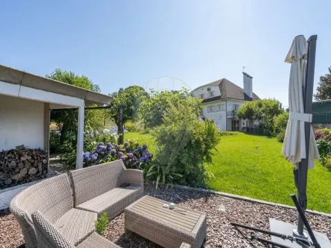 Moradia T7 para venda