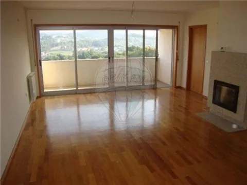 Apartamento T3 para arrendamento