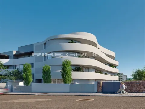Apartamento T2 Duplex em construção na praia dos Lavadores