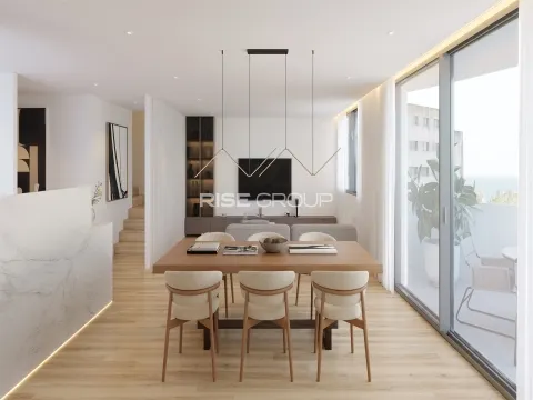 Apartamento T2 Duplex em construção na praia dos Lavadores