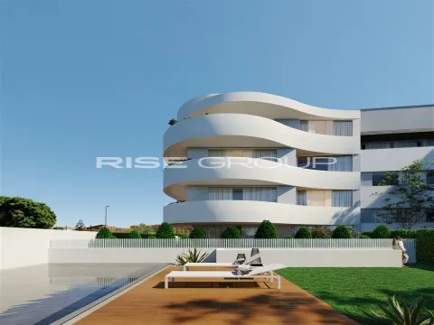 Apartamento T2 Duplex em construção na praia dos Lavadores