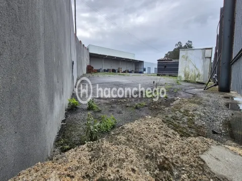 Armazém Industrial em Chorente, Barcelos