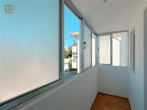 Andar Moradia T3 remodelado a 2.5km das praias de Gaia
