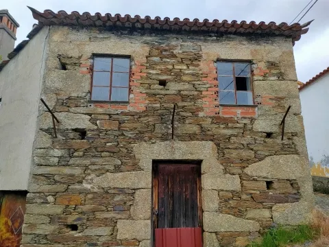 Moradia para Restaurar T2