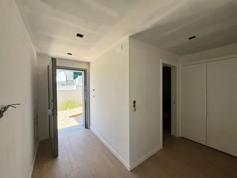 Maison dans village 4 Chambre(s)