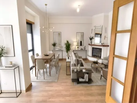 Apartamento T3 em bom estado com suite, Arrecadação - Serra das Minas/Rio de Mouro