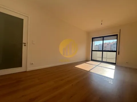 Apartamento T2, Cidade da Maia