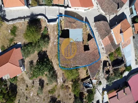 Moradia para Restaurar T5