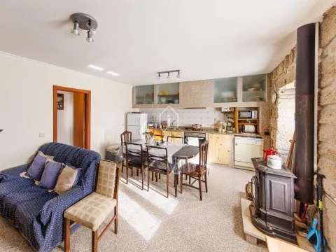 Maison dans village 2 Chambre(s)