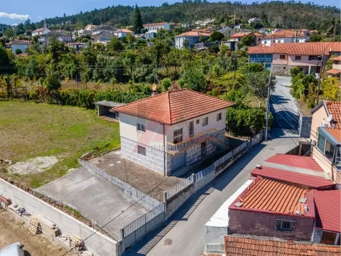 MORADIA  E TERRENO COM ÓTIMAS VISTAS EM GOLÃES - FAFE!