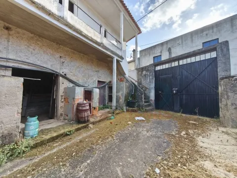 RESERVADO - Moradia V5 p/ Renovar - Vale de Neira  - 5 Min. Lousã