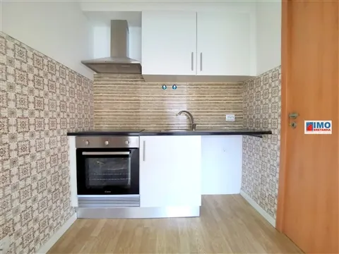 T2 Arrendado e Remodelado | Quinta do Amieiro