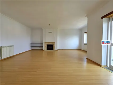 Flat T4