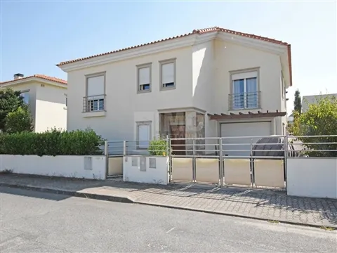 Maison isolée 6 Chambre(s)