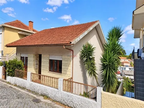 Moradia Individual T2 em Santo Tirso junto ao Parque Urbano de Geão