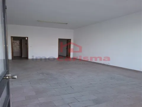  Loja  Carreira, V.N. Famalicão