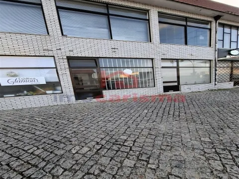  Loja  Carreira, V.N. Famalicão