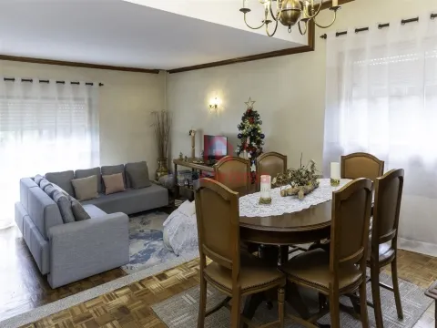 Moradia T3 em Codessos, Paços de Ferreira