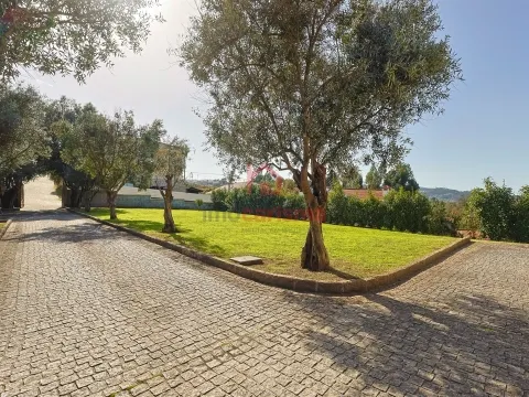 Moradia Térrea de Luxo T3 em Vilarinho, Santo Tirso