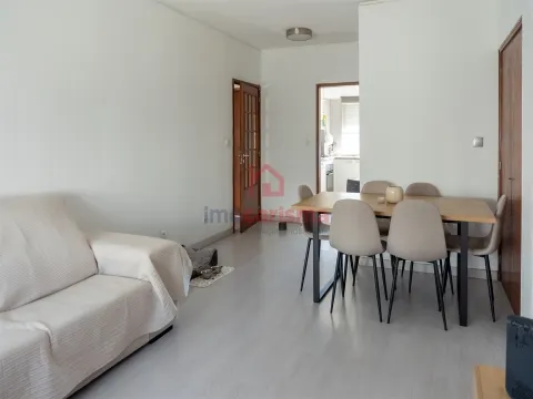 Apartamento T3 em Vila das Aves, Santo Tirso