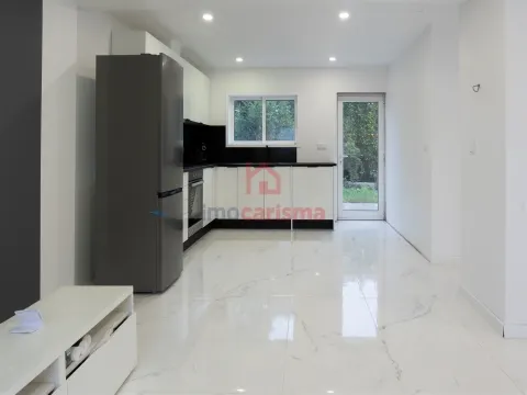 Moradia Térrea T2 Totalmente Remodelada em Sequeiró, Santo Tirso