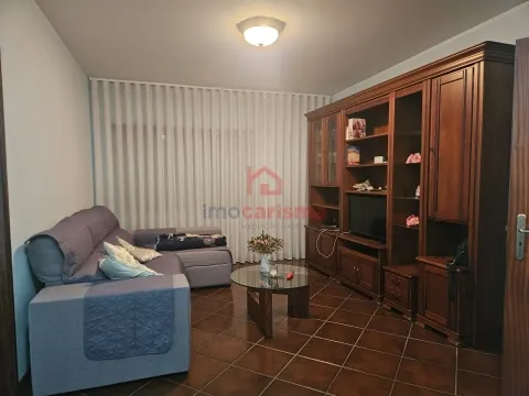 Apartamento T4 em Vila das Aves, Santo Tirso