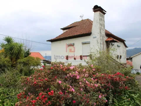 Moradia T3 em São Martinho do Campo, Santo Tirso