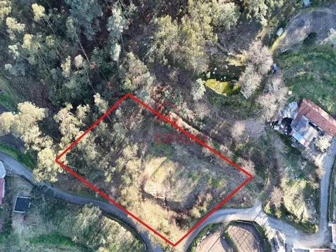 Terreno para construção com 1.450m2 em São Mamede de Negrelos, Santo Tirso