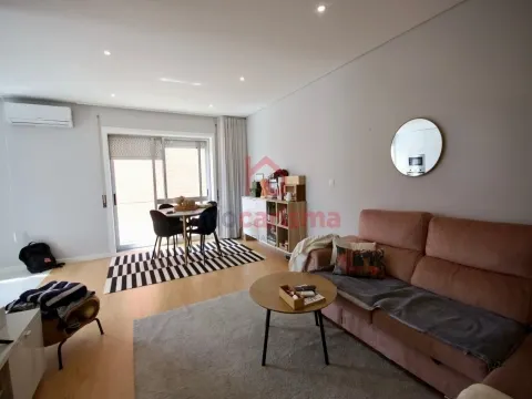 Apartamento T4 em Vila das Aves, Santo Tirso